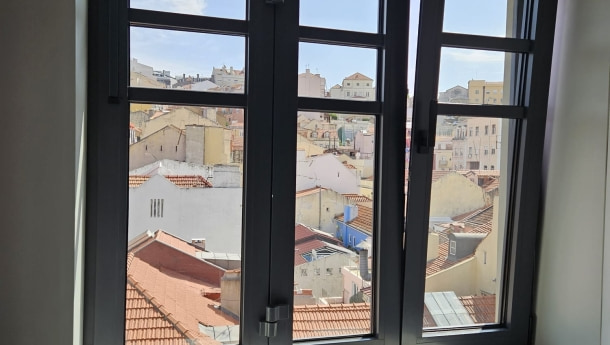 Arrendamento - Apartamento T2 na rua Barata Salgueiro 1 (1)