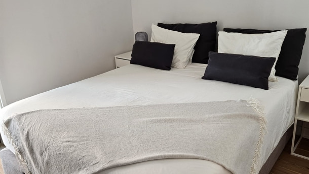 Arrendamento - Apartamento T2 na rua Barata Salgueiro 1 (9)