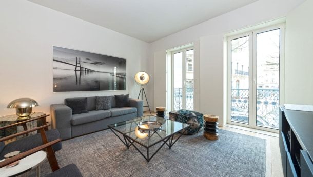 Arrendamento de Apartamento T2 na Avenida Luis Bivart 23 (6)