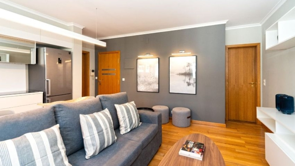 Arrendamento curta/média temporada - Apartamento T1 na rua Rodrigues Sampaio