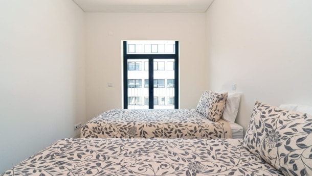 Arrendamento curta/média temporada - Apartamento T2 na rua Duque de Palmela (10)