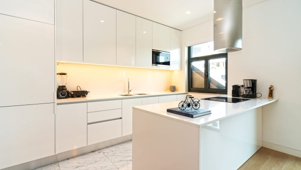 Arrendamento curta/média temporada - Apartamento T2 na rua Duque de Palmela (6)